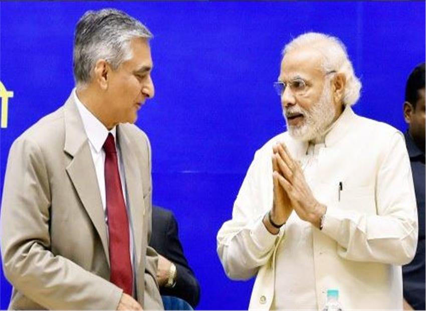 Bridging the ‘West’ and the ‘East’: Chief Justice of India TS Thakur and Prime Minister Narendra Modi at the inaugural session of Joint Conference of Chief Ministers and Chief Justices of High Courts